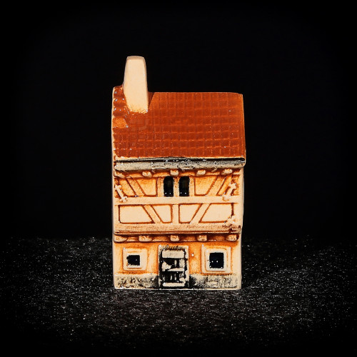 H020 - The half-timbered house at Golden Lane